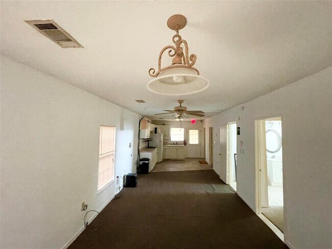 Building Photo - 4516 Katy Fwy