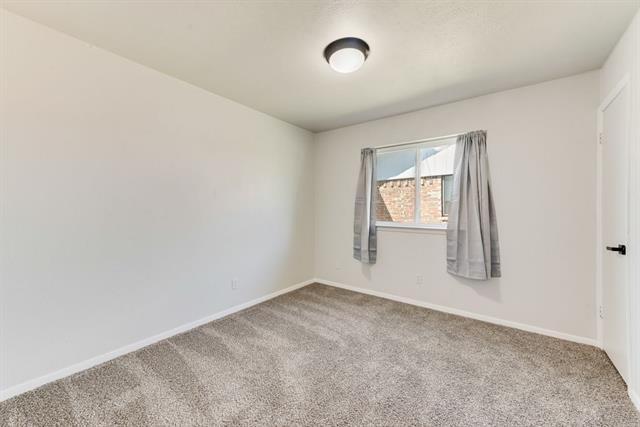 Building Photo - 1656 Glenhill Ln