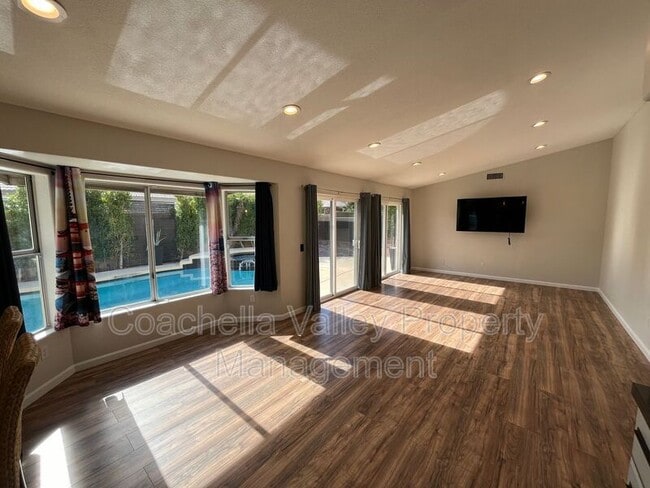 Building Photo - 69731 Willow Ln