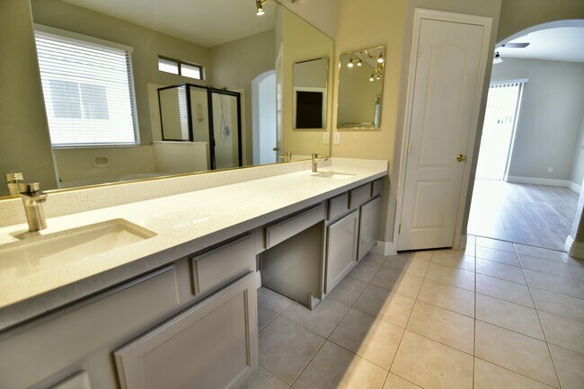 Building Photo - 6157 Copper Crest Dr