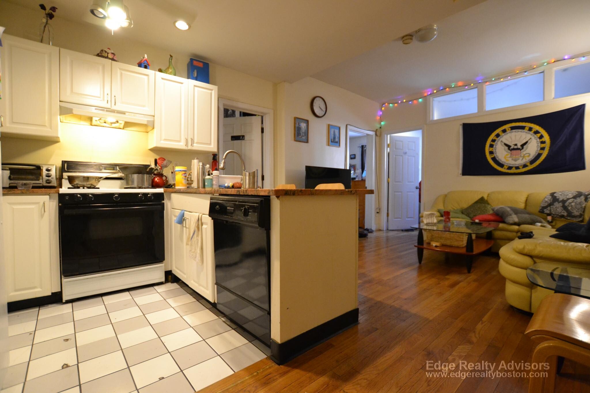 Building Photo - 115 Freeman St