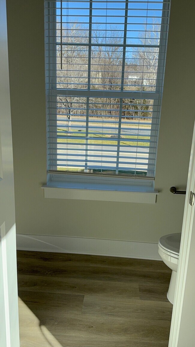 Building Photo - 1802 Blythe Way