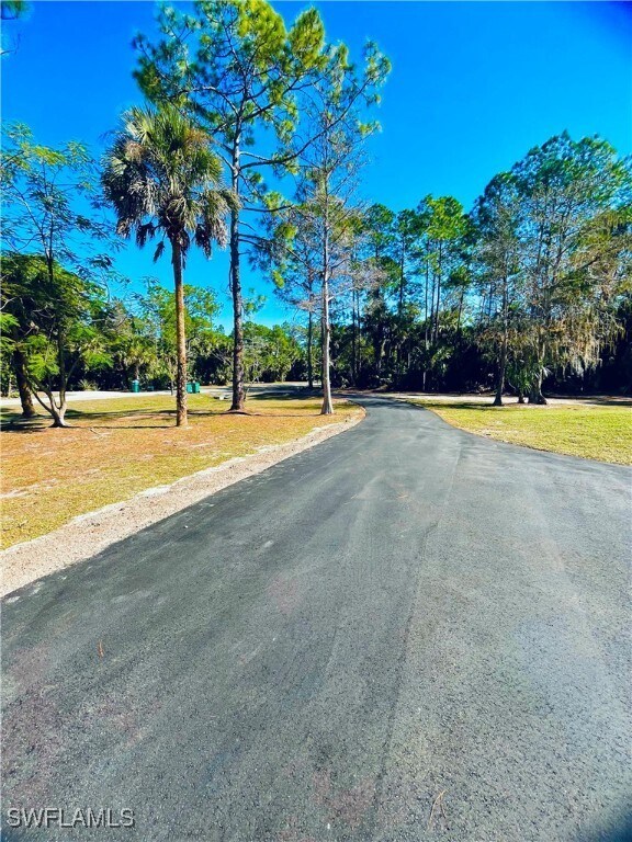 Building Photo - 390 20th Ave NW