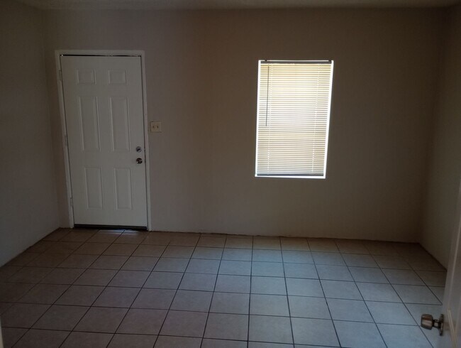 Building Photo - 2118 Jemison Ave