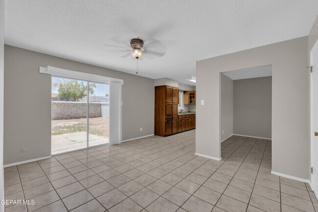 Building Photo - 228 Caribe Cir