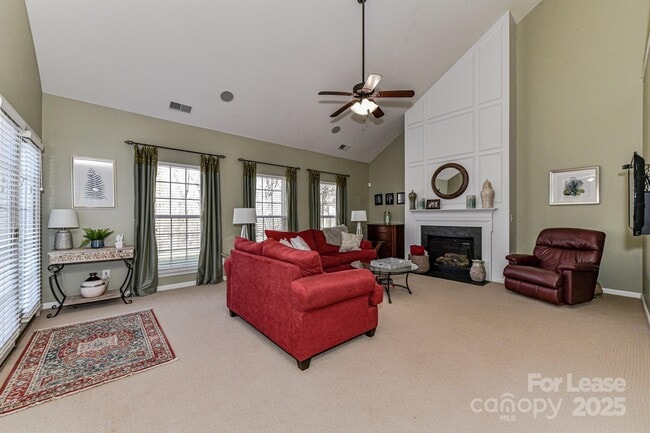 Building Photo - 9625 Sunset Grove Dr