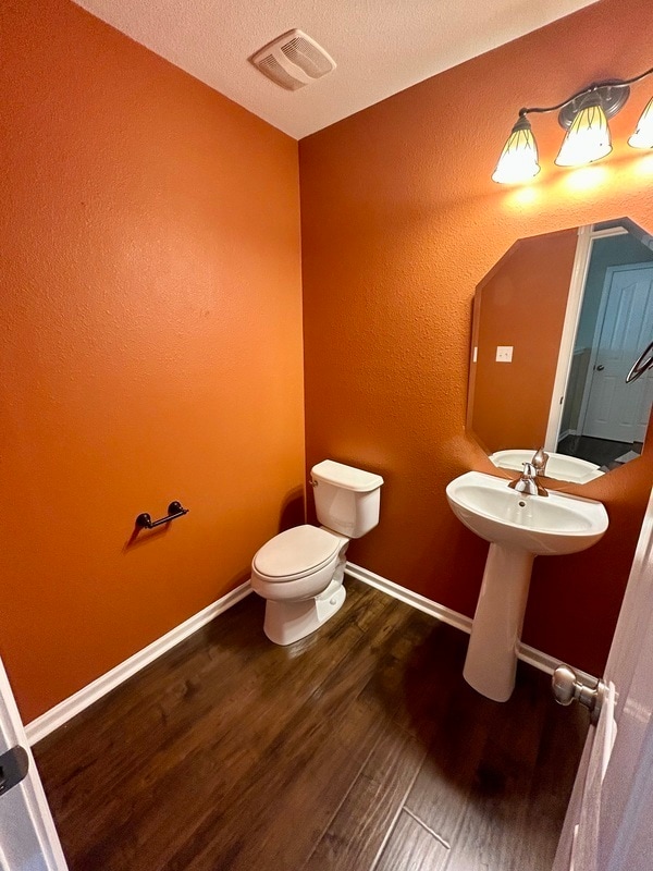 Building Photo - 3987 Tallowtree Ln