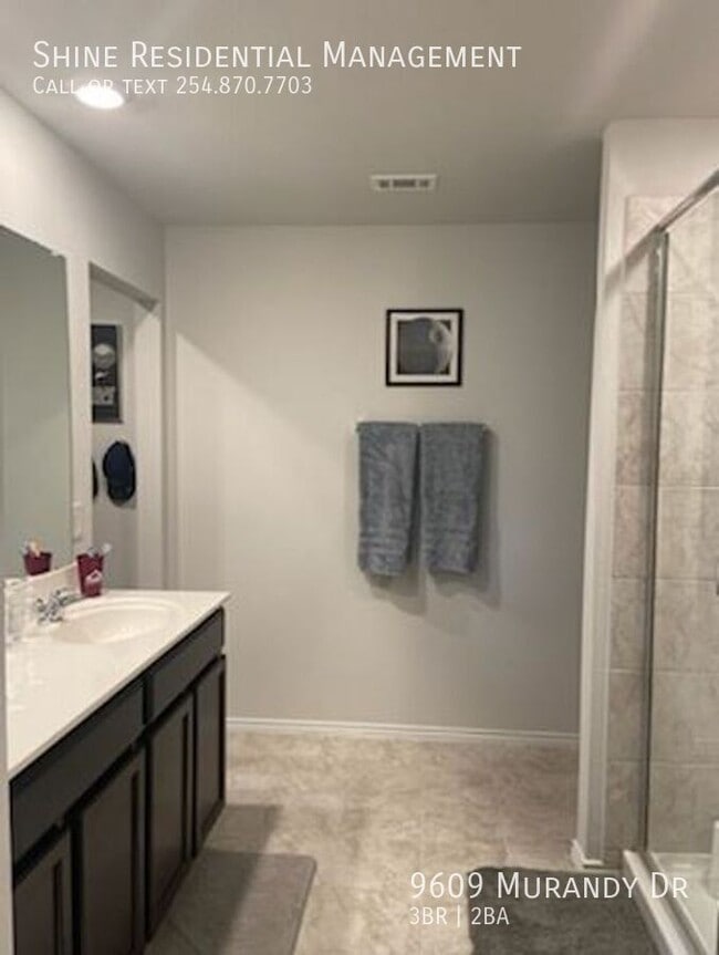 Building Photo - 9609 Murandy Dr