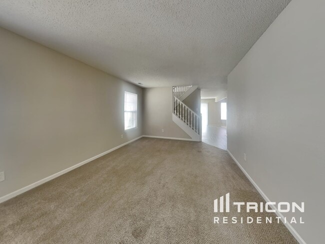 Building Photo - 7237 Kimble Dr