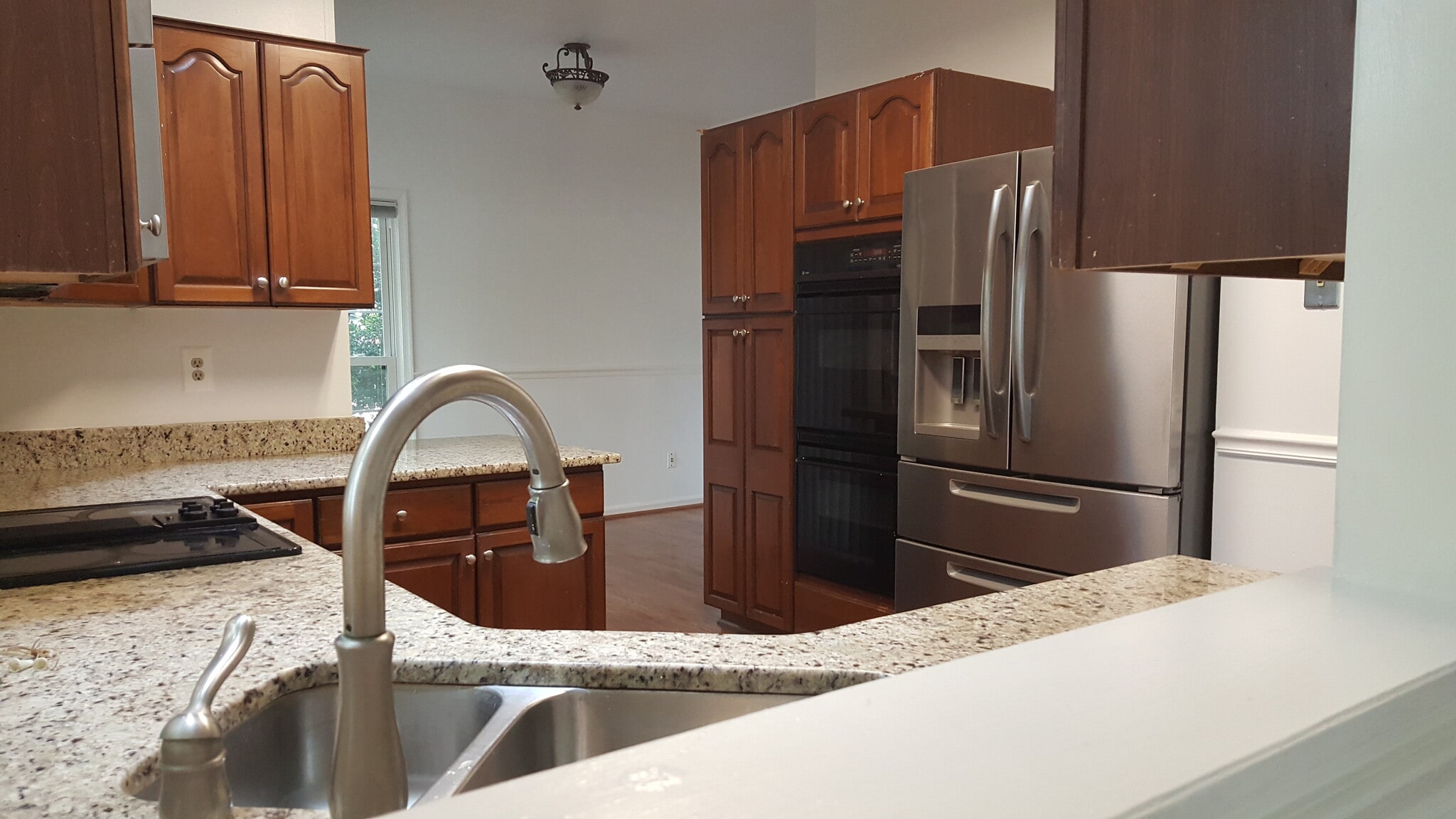 Kitchen - 5506 Village Center Dr