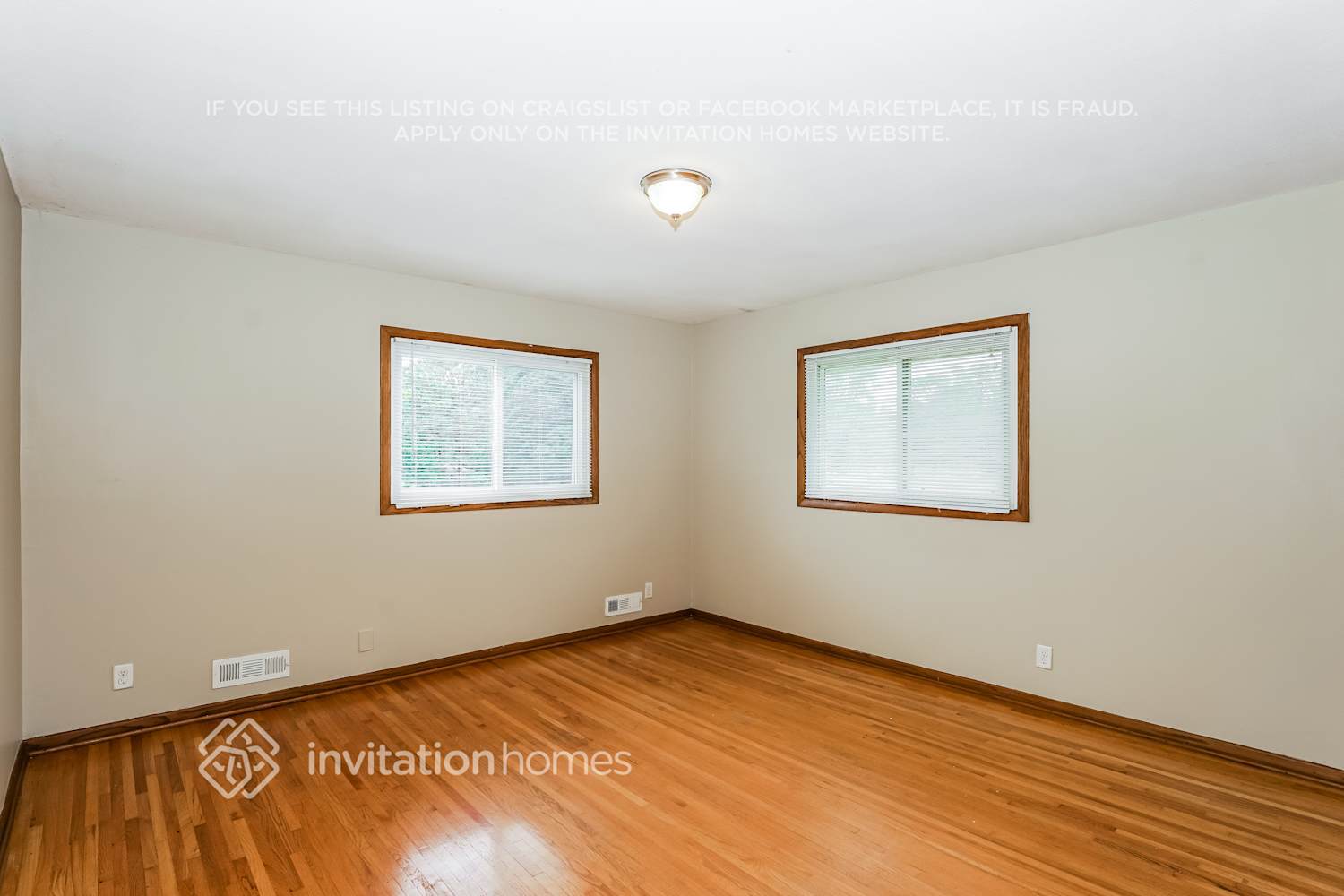 Building Photo - 5245 Triton Dr