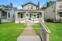 Building Photo - 628 S 40th St