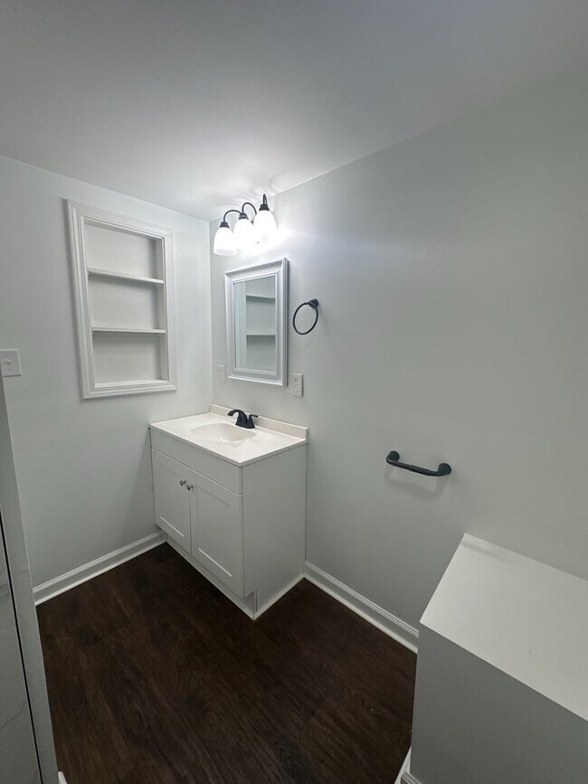 Building Photo - 133 Preston Rd