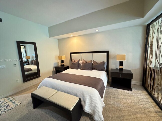 Building Photo - 5300 NW 87th Ave