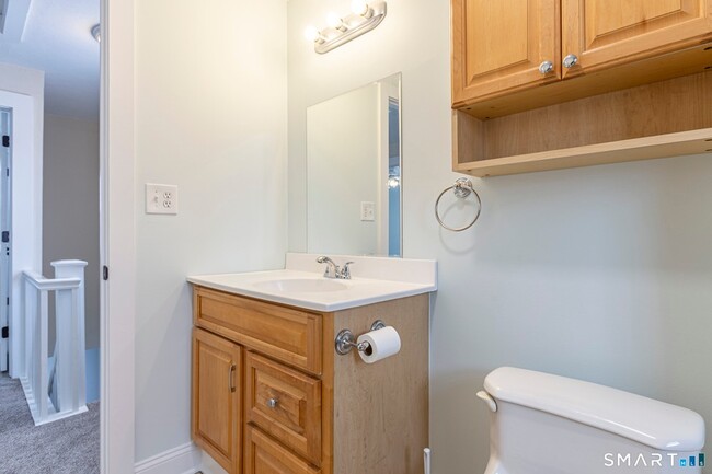 Building Photo - 15 Cowles St