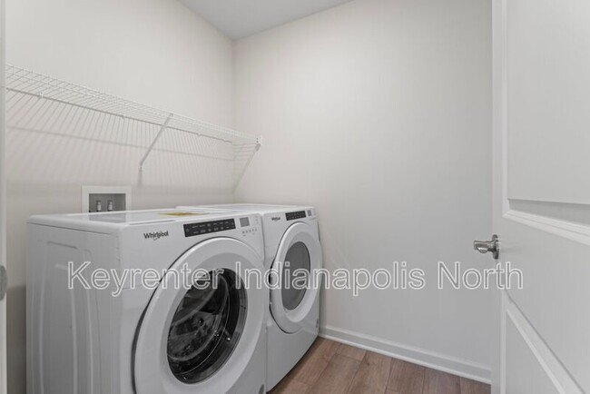 Building Photo - 9738 Behner Dr