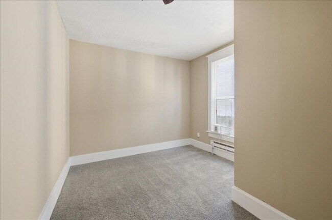 Building Photo - 4114 E Washington St