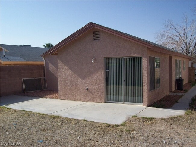 Building Photo - 7262 Girard Dr