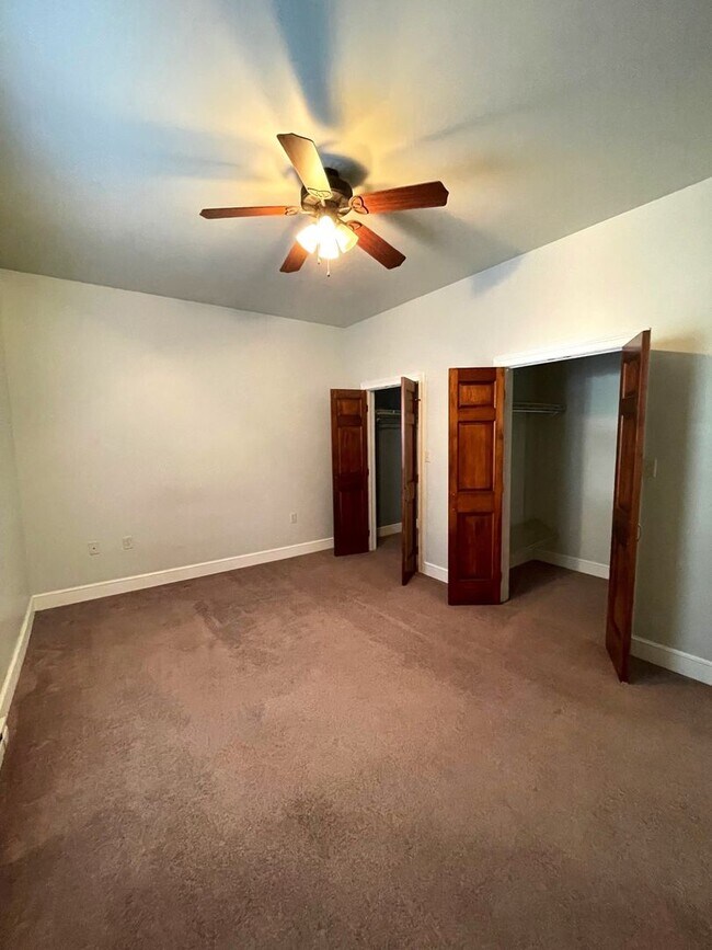 Building Photo - 336-338 Union St