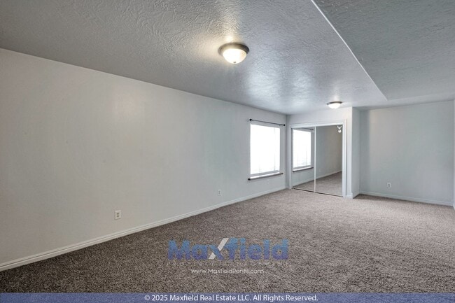 Building Photo - Wonderful 4BD 3.5BTH 2GAR Home in Lehi