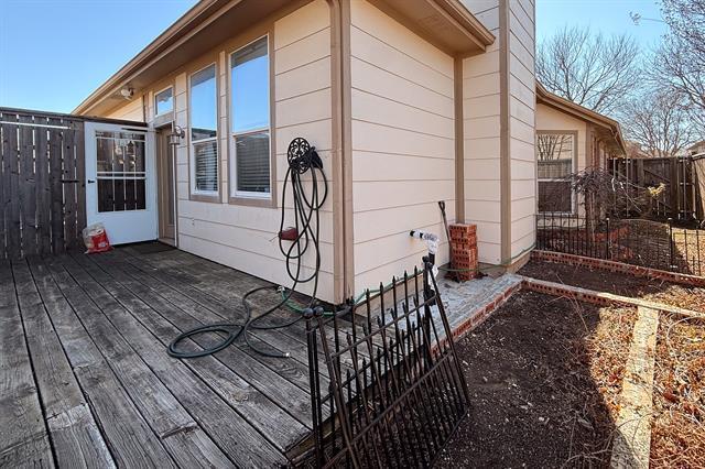 Building Photo - 1615 Bur Oak Dr