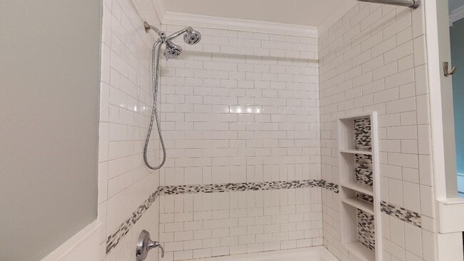 Building Photo - 419 Webster Pl