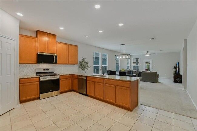Building Photo - 7932 Gato Ln