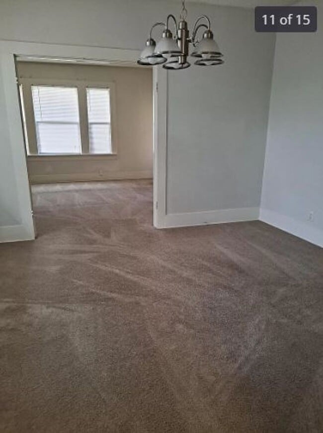 Building Photo - Cute & Clean 2-Bedroom Home for Rent Charming Updates & Great Amenities!