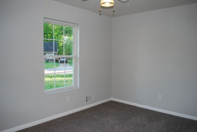 Building Photo - 6712 Stana Dr