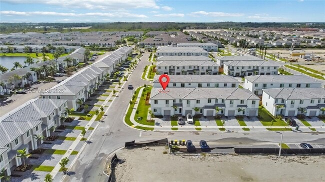 Building Photo - 760 SE 13th Ct