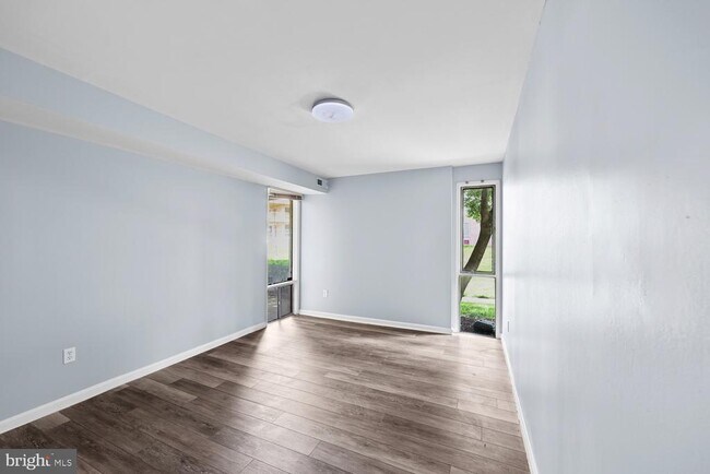 Building Photo - 7153 Donnell Pl