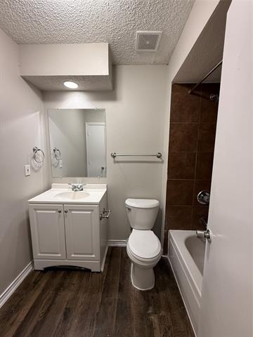 Building Photo - 4804 Chickadee Dr