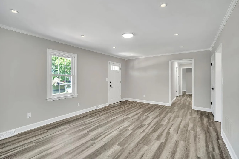 Building Photo - 120 Abbotsford Dr