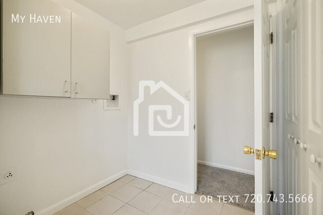 Building Photo - 17898 E Mexico Dr
