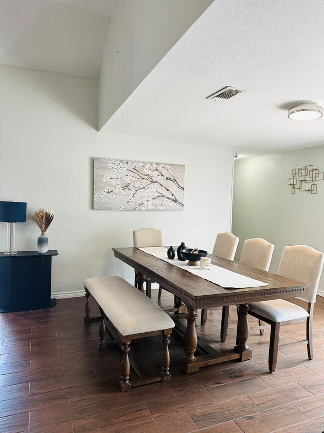 Building Photo - 12727 Ashford Knoll Dr