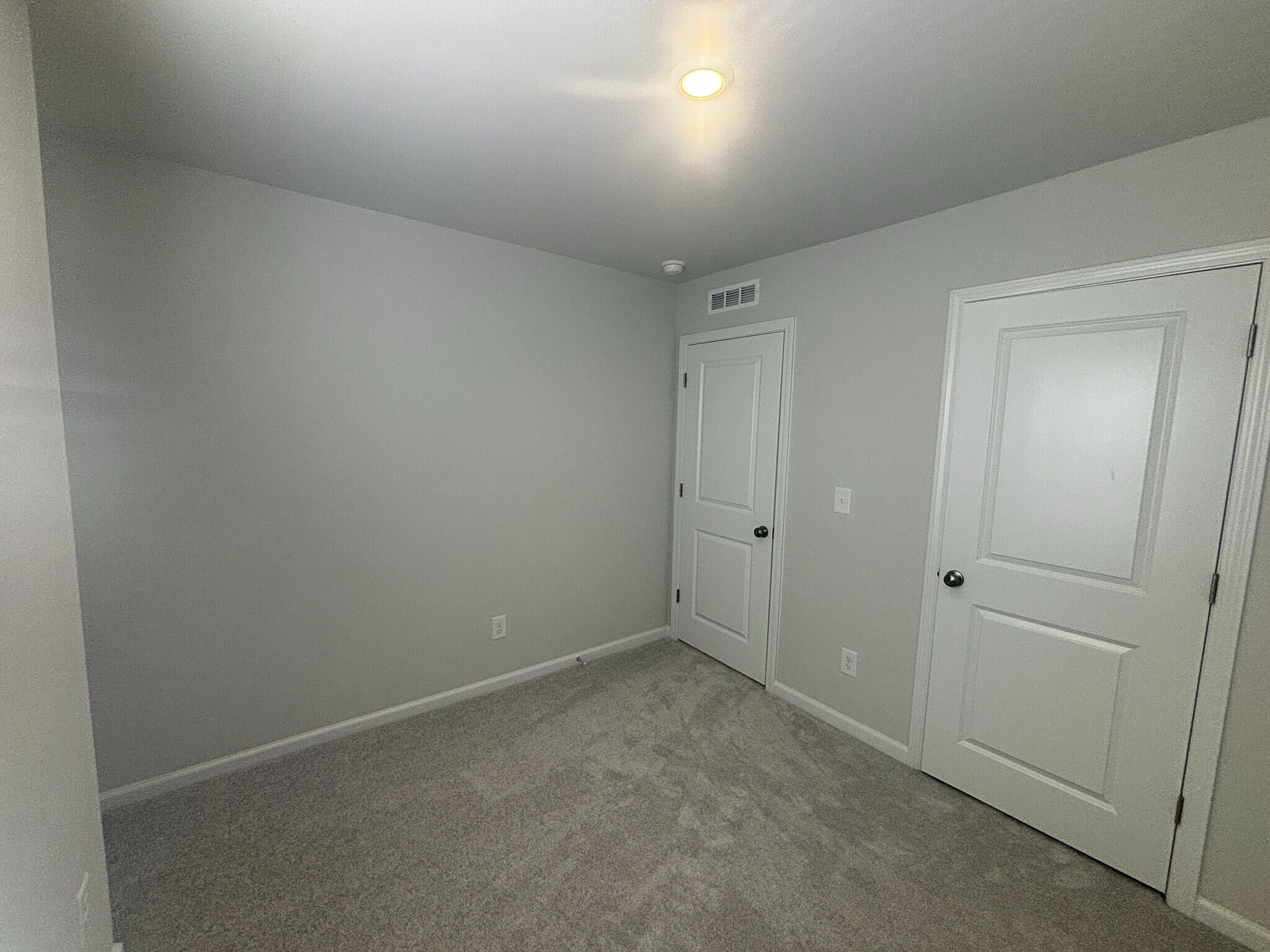Building Photo - Room in Townhome on Carolina Spgs Blvd