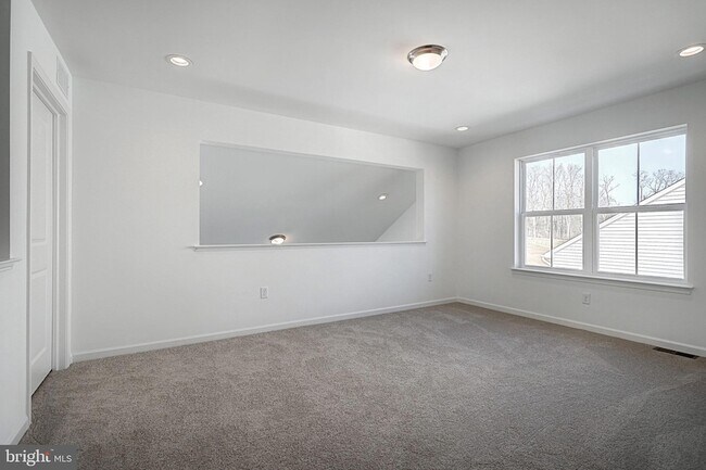 Building Photo - 41 Long Bnd Dr