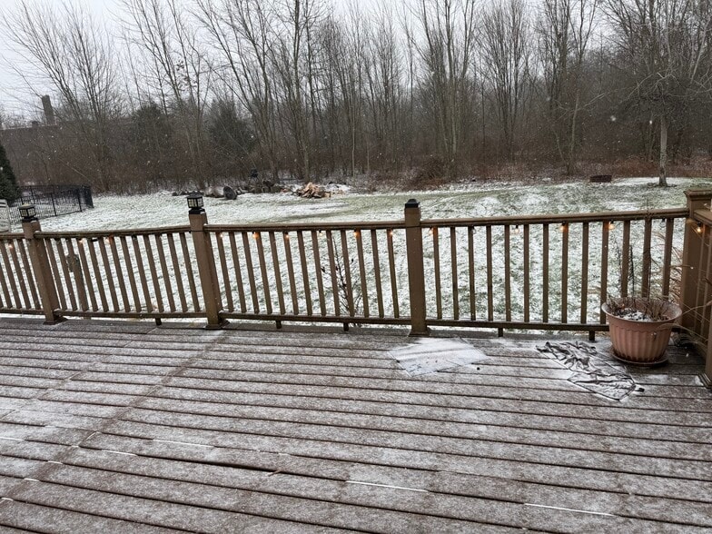 Building Photo - 114 Hillcrest Acres