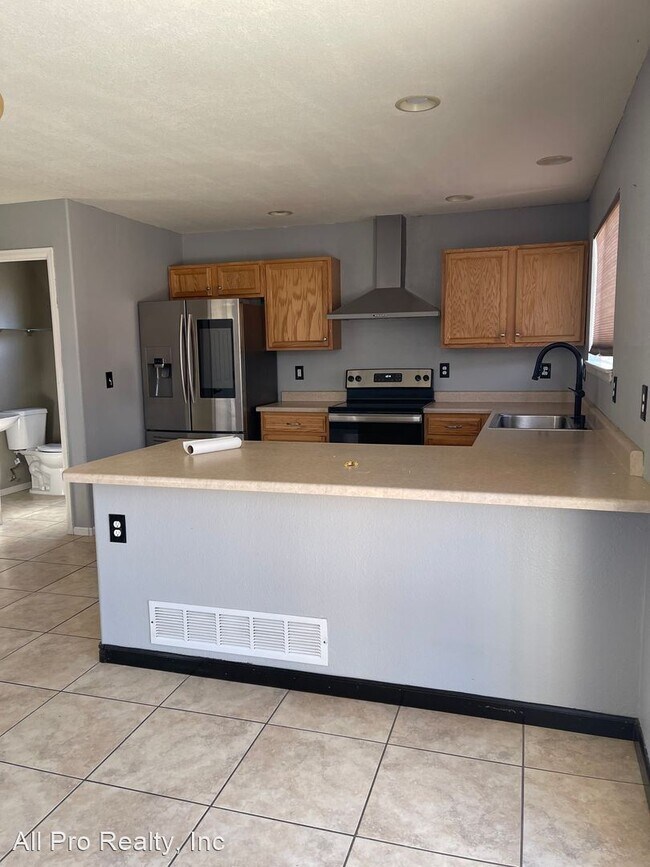 Building Photo - 4 br, 2.5 bath House - 4139 S Rome St
