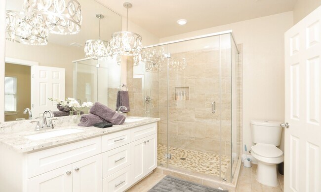 Building Photo - 3535 Mt Pleasant St