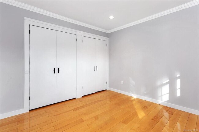 Building Photo - 2185 Sultana Dr