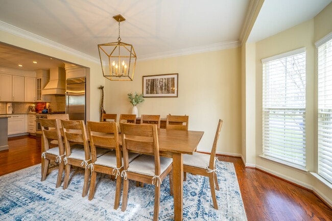 Building Photo - Stunningly Updated Home in Evergreen Meado...