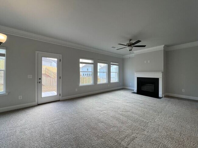 Building Photo - 5144 Aylesbury Ct