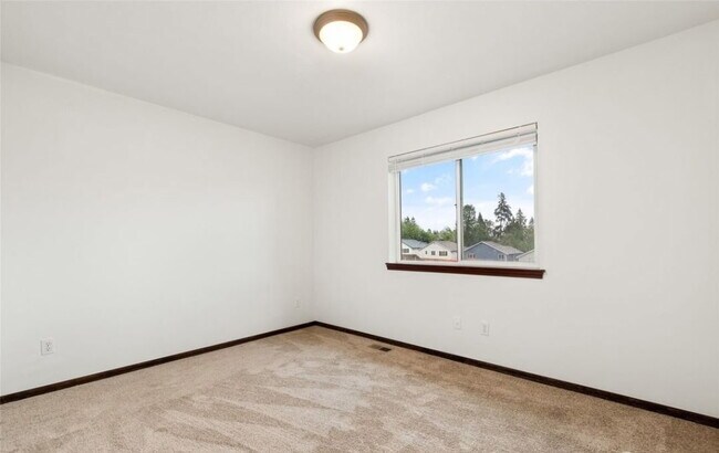 Building Photo - 9823 31st Ave SE