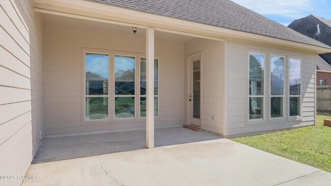 Building Photo - 104 Gated Trinity Ct