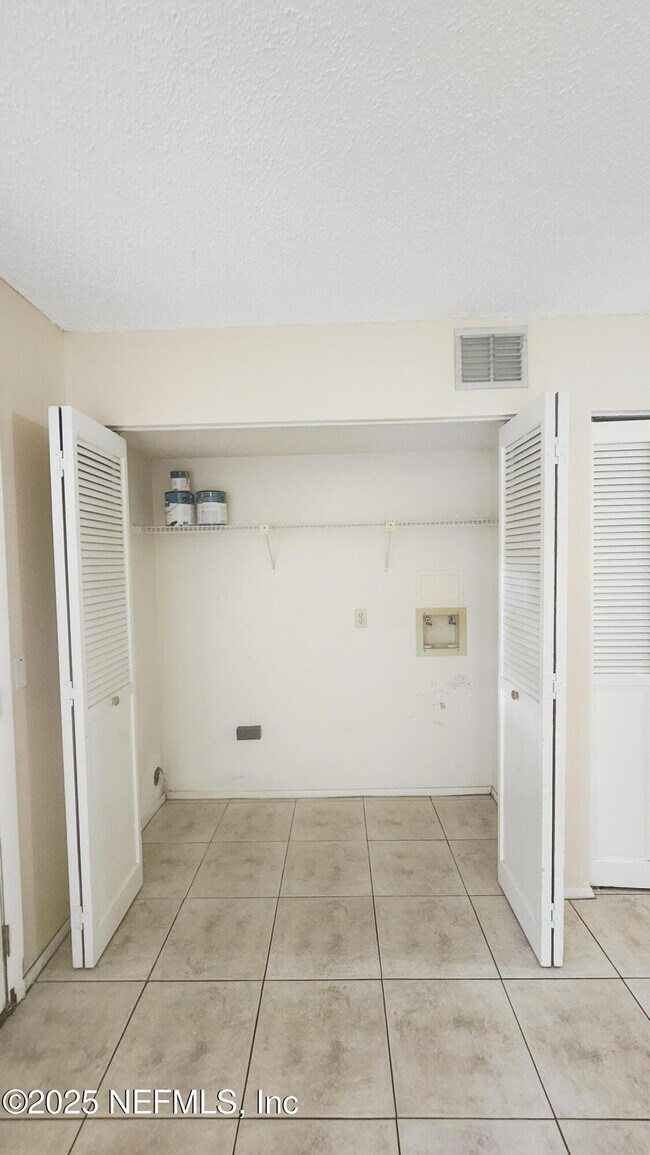Building Photo - 9411 Genna Trace Trail