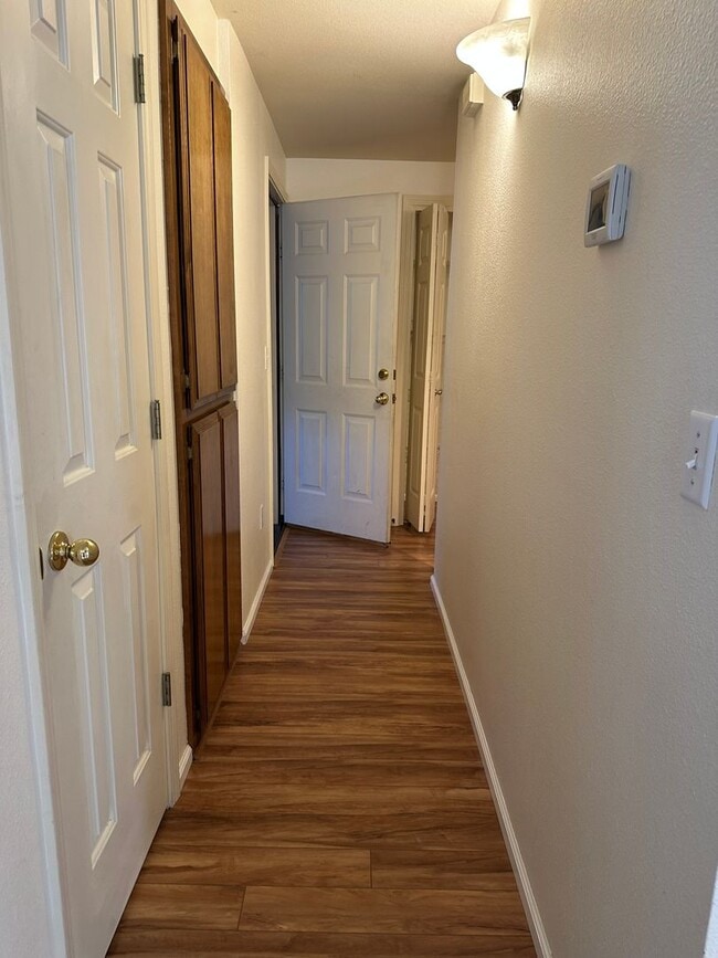 Building Photo - Charming 3 Bedroom, 2 Bath Home in Ashland!