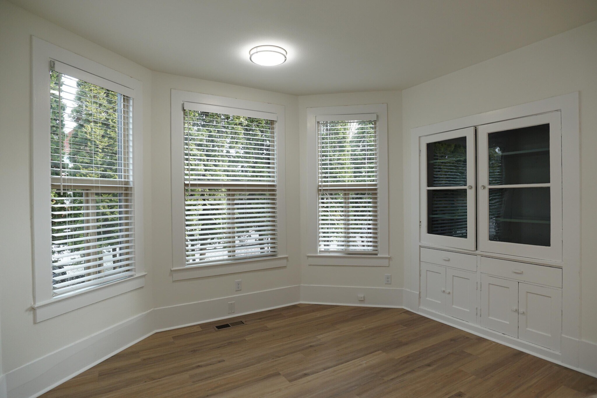 Building Photo - 3104 S 7th St