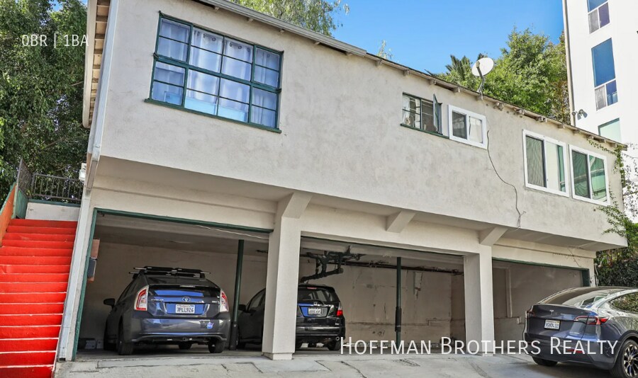 Building Photo - 1137 N Clark St
