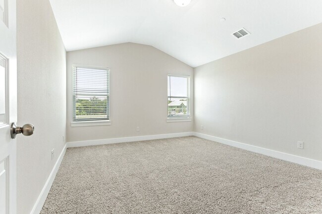 Building Photo - Easy Living in North Richland Hills